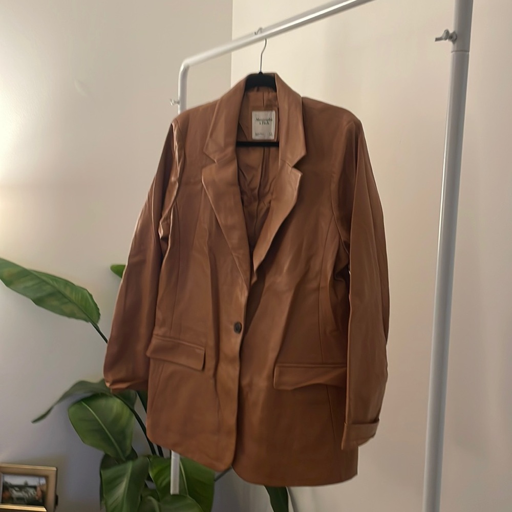 Abercrombie & Fitch vegan leather blazer size XL